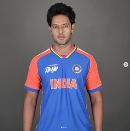 ২৩ বছরে এমনটা হয়নি! খুবই খারাপ সময় ভারতীয় দলের! জার্সিতে জ্বলজ্বল করছে 'একটাই নাম'