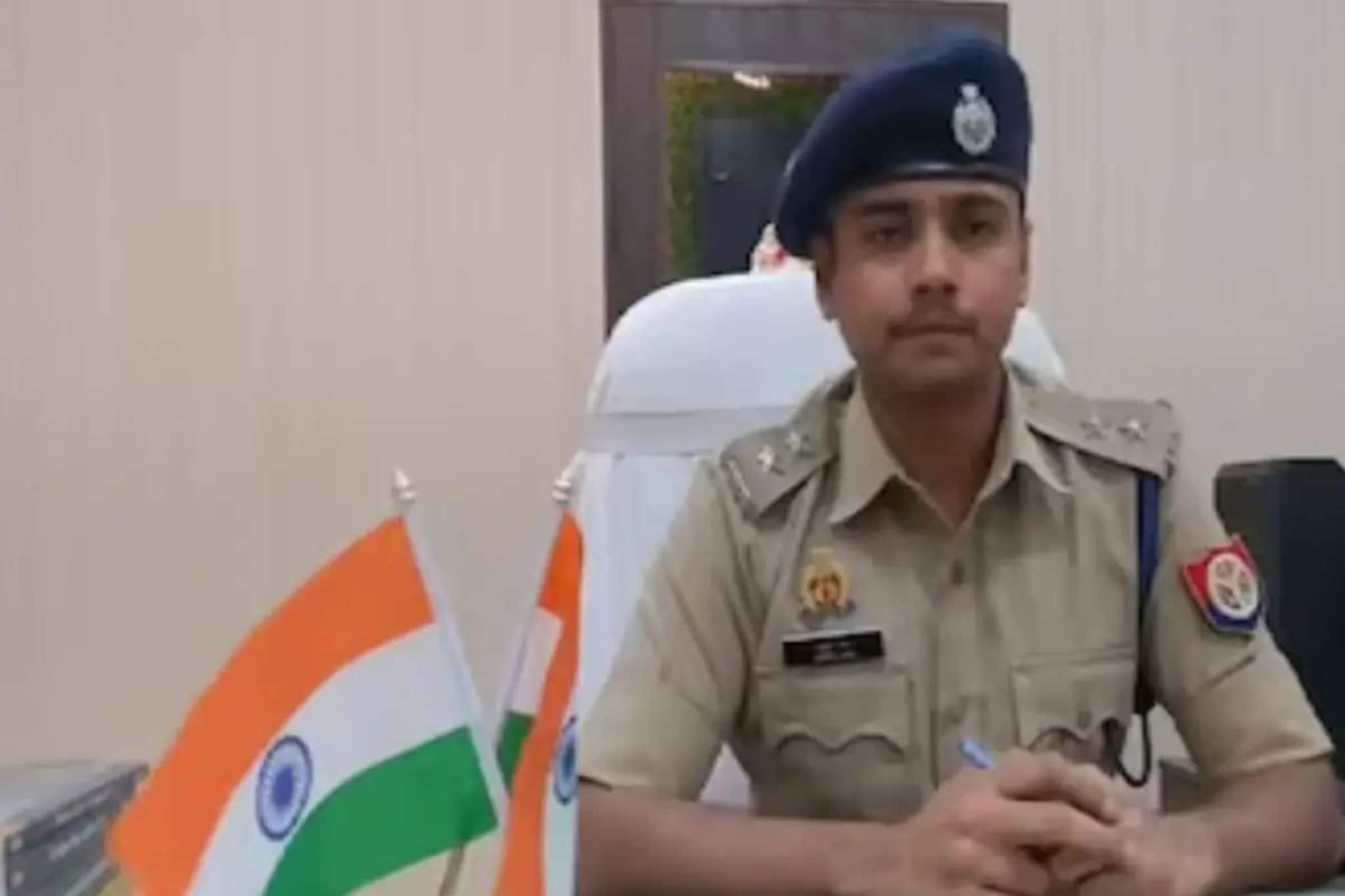 Success Story of IPS: কোচিং ছাড়া ৪ বার UPSC ক্লিয়ার! অমৃতের জেদ-সাফল্যের কাহিনি শুনলে চমকে যাবেন! এখন কোথায় পোস্ট জানেন?