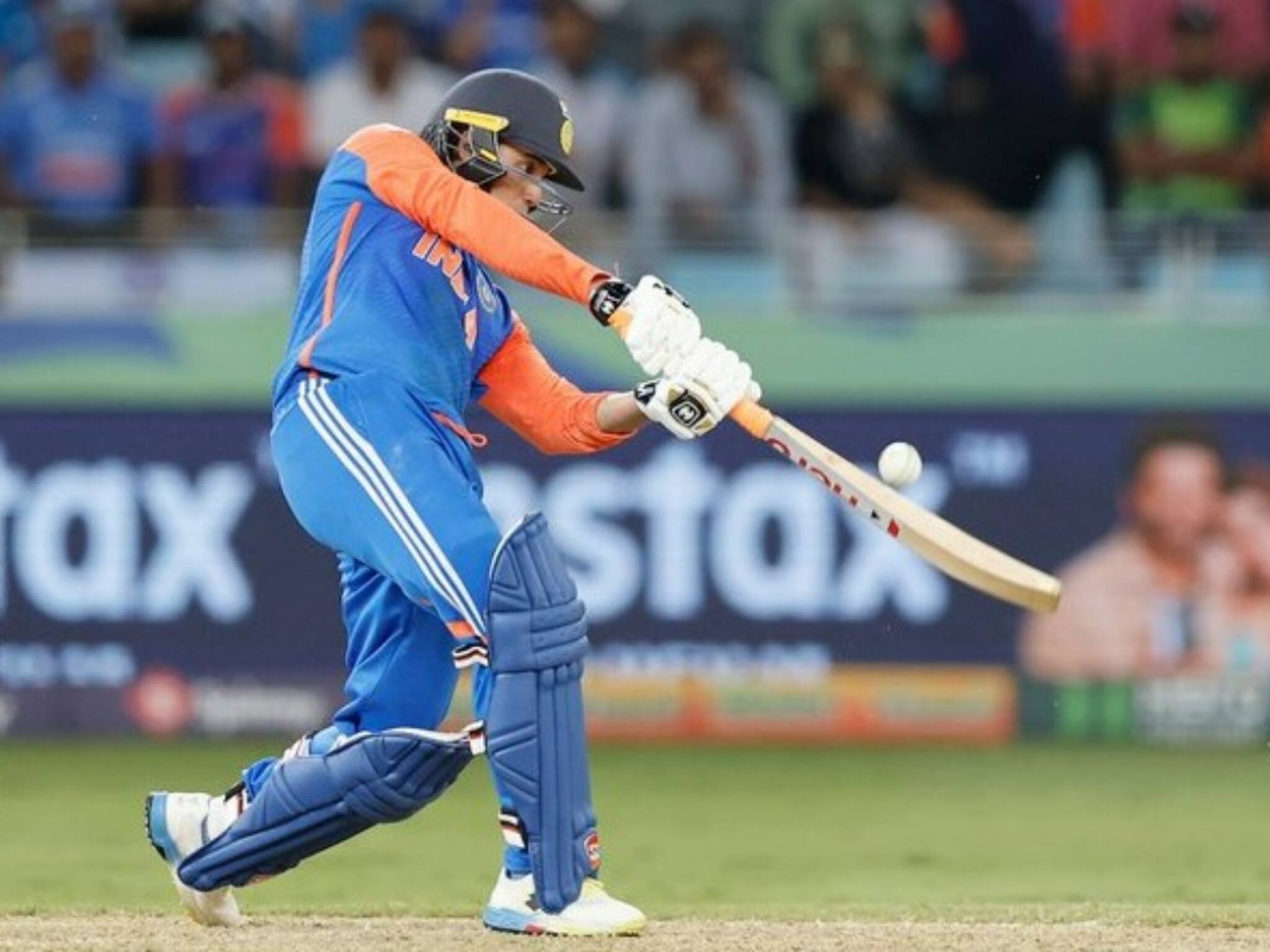 Abhishek Sharma: নিজের গুরুর রেকর্ড ভেঙে দিলেন অভিষেক শর্মা! নাম লেখালেন ইতিহাসের পাতায়