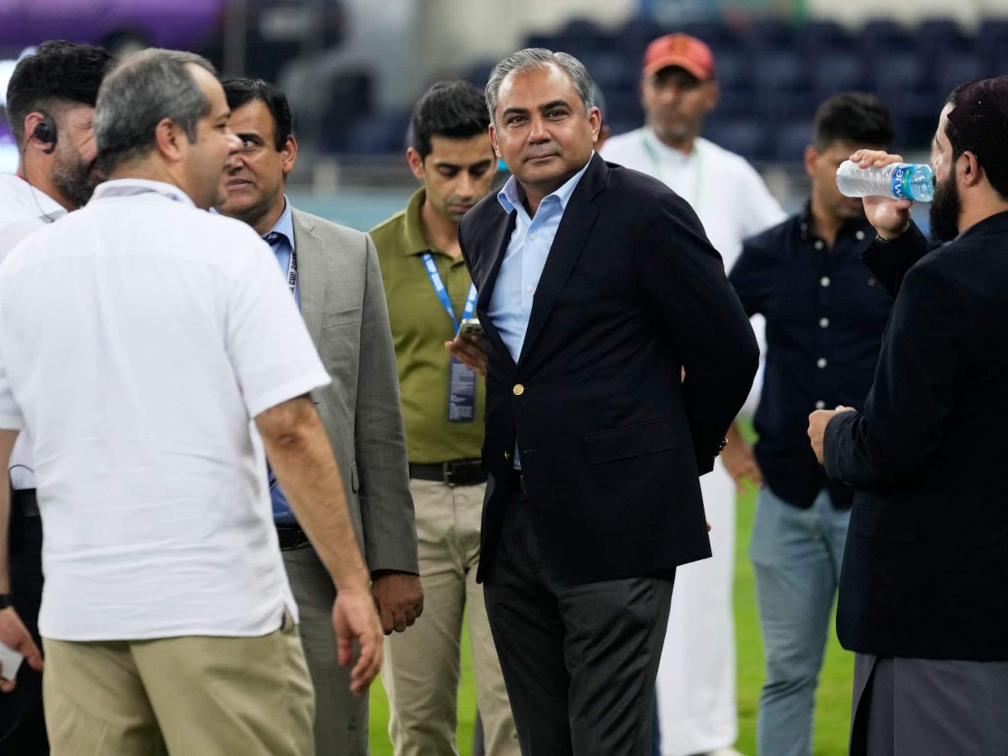 সোনার মেডেল পাচ্ছেন মহসিন নকভি! এশিয়া কাপ নিয়ে পালানোর সম্মান দিচ্ছে পাকিস্তান?