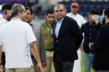 এই যে পালালেন এশিয়া কাপের ট্রফি নিয়ে, কে এই মহসিন নকভি? তাঁর আরও কাণ্ড আছে!