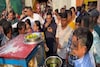 দমদমের রাস্তায় ফুচকা খেলেন, দুর্গাপুজোয় জনসংযোগে অভিষেক