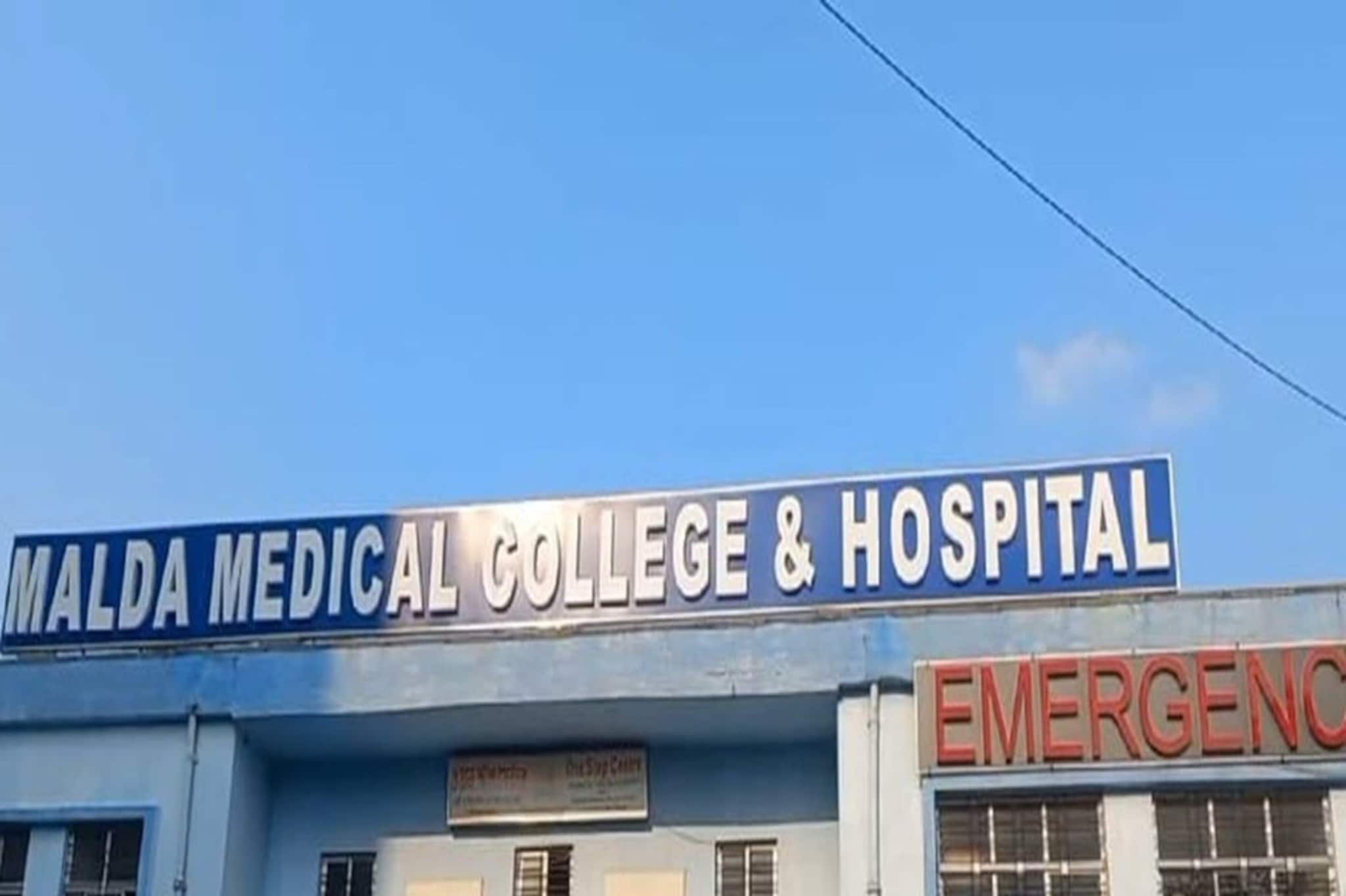 লরির পিছনে সজোরে ধাক্কা পড়ুয়া বোঝাই টোটোর! ছাত্রদের অবস্থা আশঙ্কাজনক