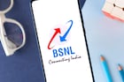 ২০০ টাকার কমে বাজার তোলপাড় করা প্ল্যান BSNL-এর! প্রতিদিন ২ জিবি ডেটা-সহ আনলিমিটেড কলিং