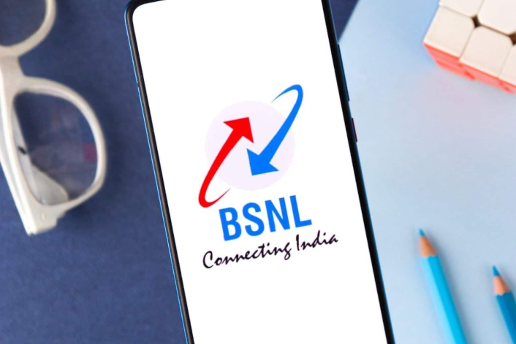 BSNL Cheapest Recharge Plan: ২০০ টাকার কমে বাজার তোলপাড় করা প্ল্যান BSNL-এর! প্রতিদিন ২ জিবি ডেটা, আনলিমিটেড কলিং- সহ একগুচ্ছ সুবিধা