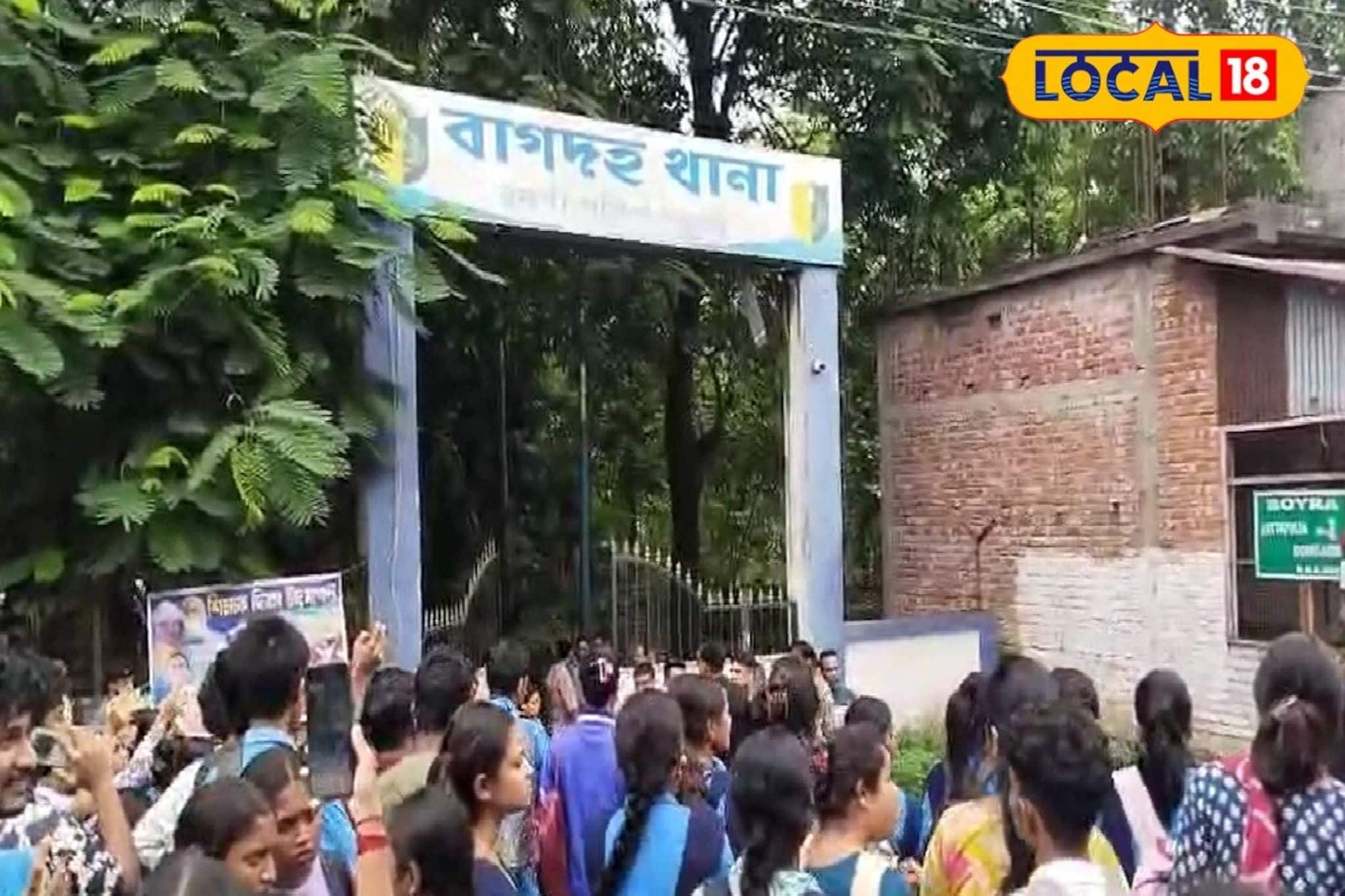 ছাত্রীদের অশালীন ইঙ্গিত, কু-প্রস্তাব দেওয়ার অভিযোগ সহকারী প্রধান শিক্ষকের বিরুদ্ধে!