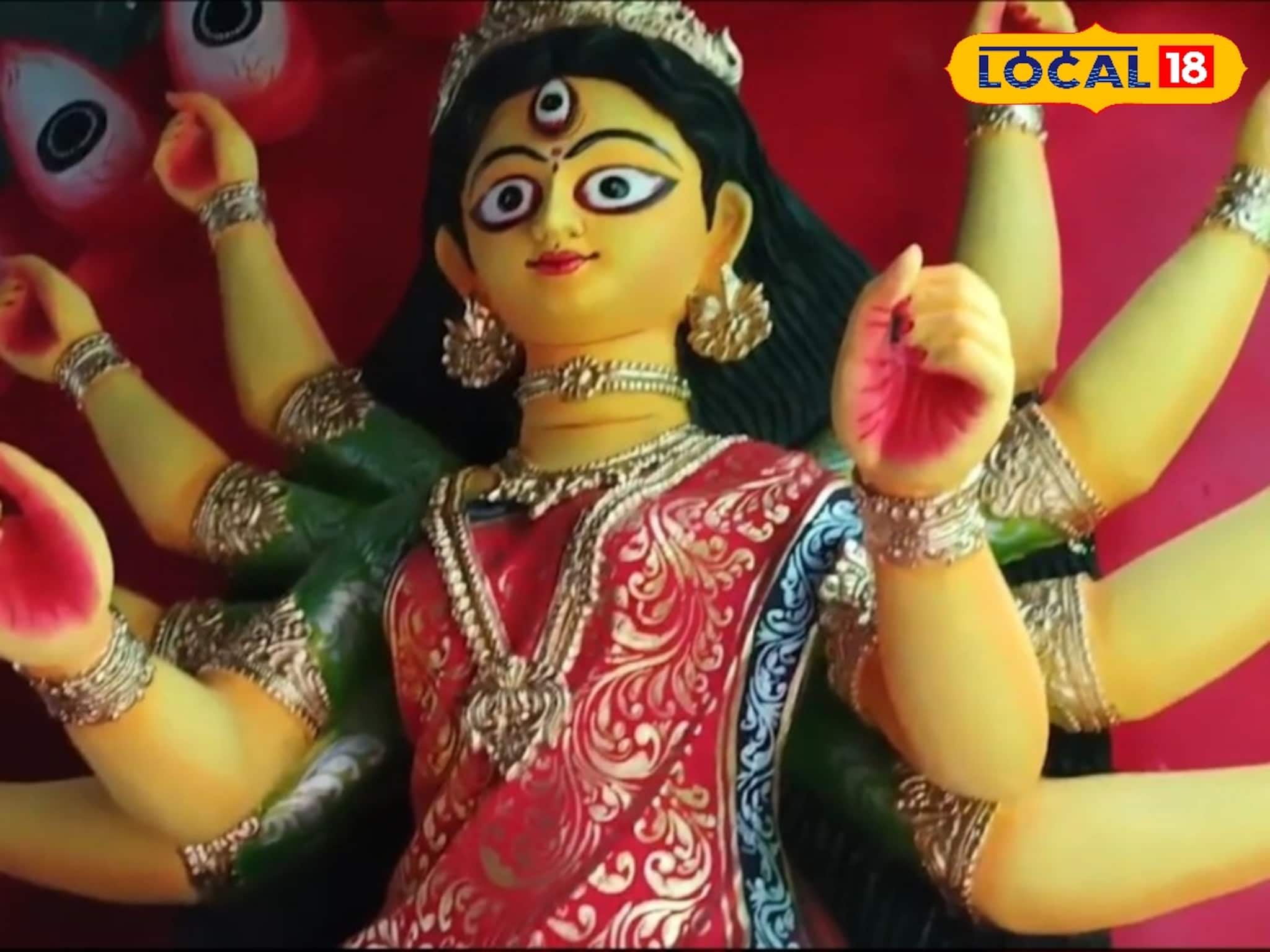 'পুজোর অনুদানে ক্লাবগুলোতে টাকা অথচ বেহাল রাস্তায় নজর নেই কারুর'! দেবীপক্ষে 'জোড়া শনি'র কবলে মৃৎশিল্পীরা