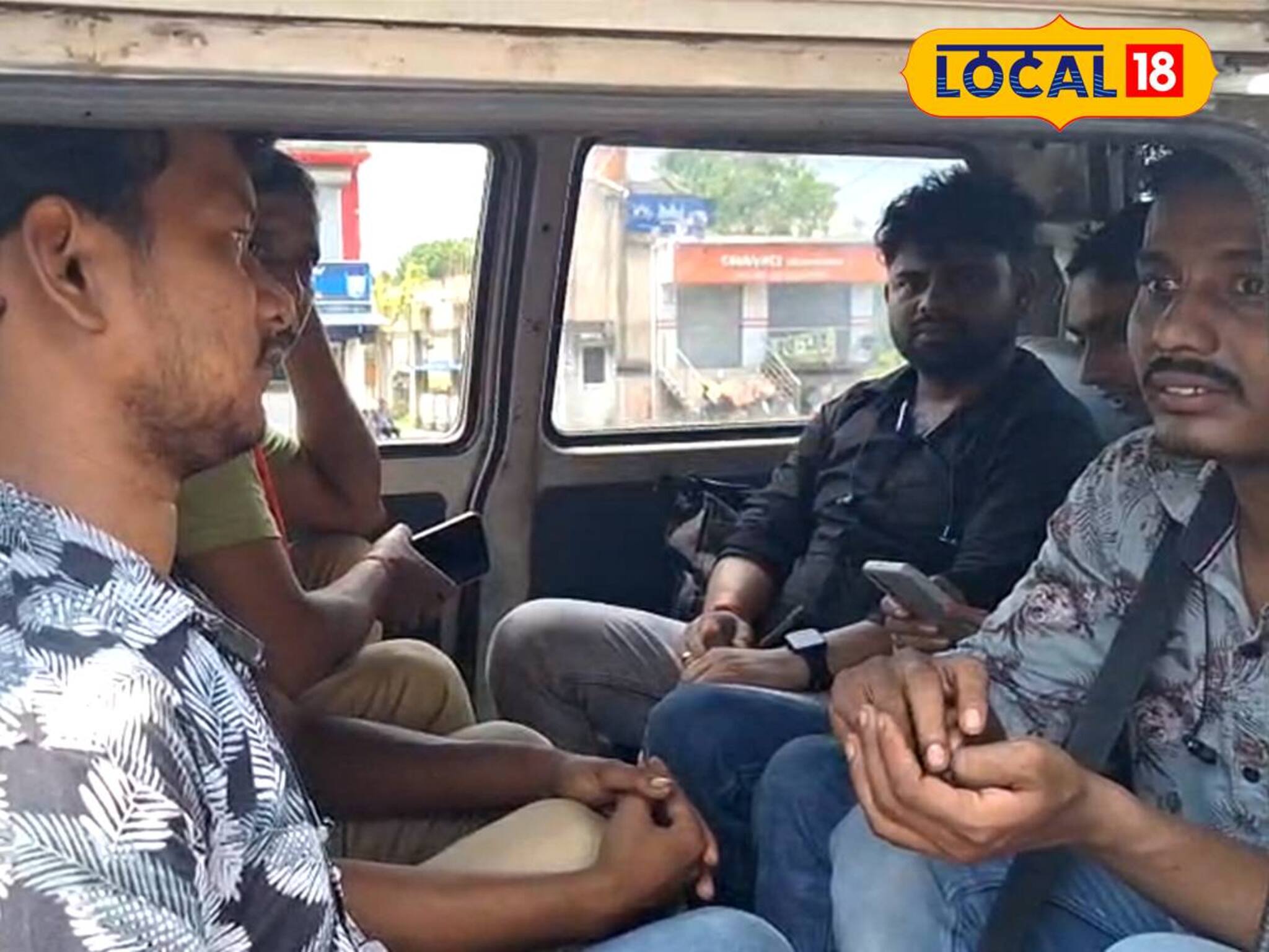 কখনও হেঁটে, কখনও ট্রেনে-গাড়িতে! নেপাল থেকে বাড়ি ফিরলেন ৯ বাঙালি পরিযায়ী শ্রমিক