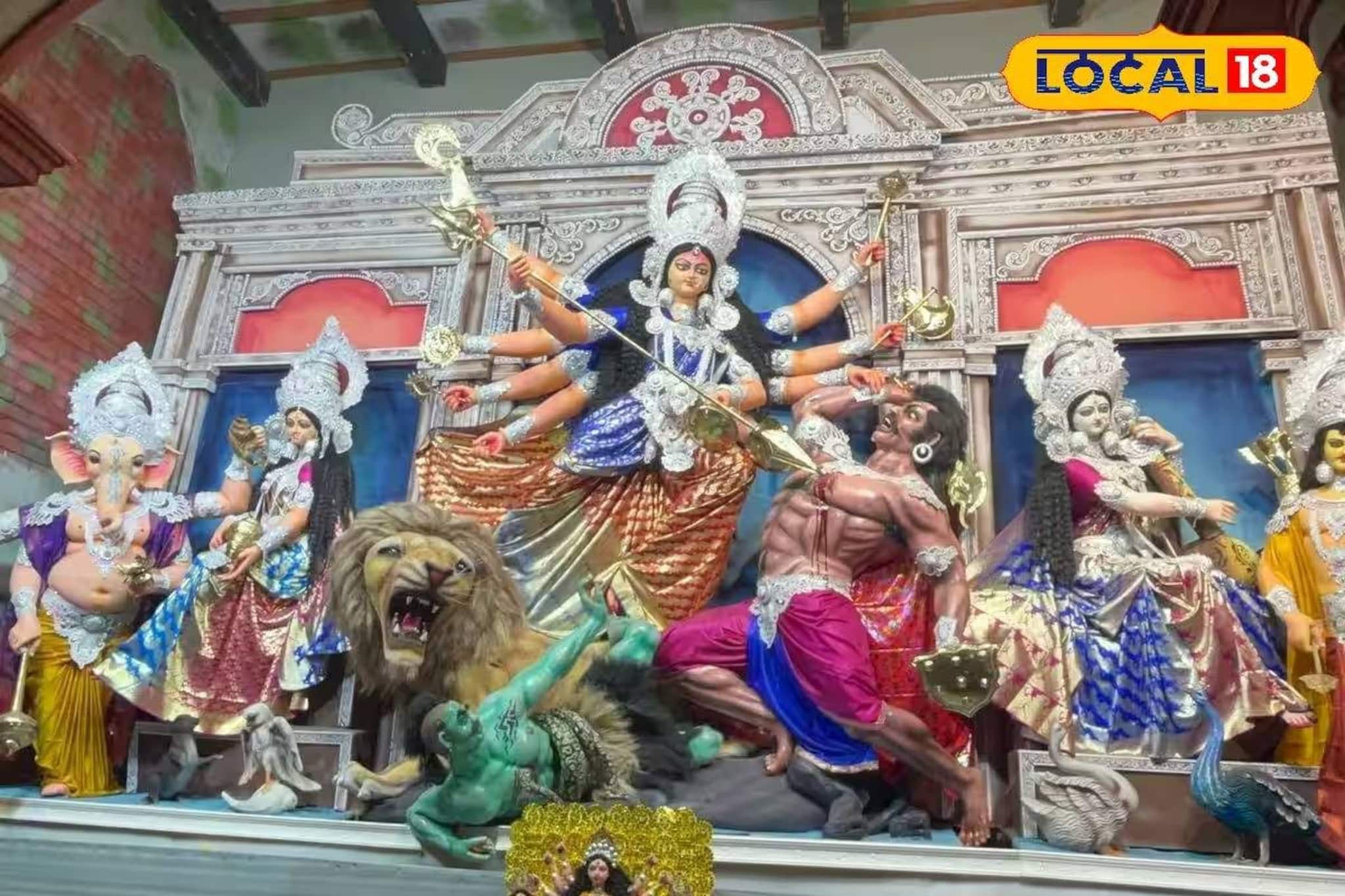 রাজবাড়ির আদলে মণ্ডপ, নজর কাড়ছে প্রতিমা! বীরভূমের 'এই' বিগ বাজেট পুজোয় এবারেও চমক