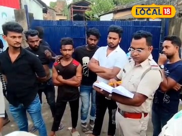 কাজে যাওয়ার নাম করে বেরিয়েছিলেন, আর ফেরা হল না বাড়ি! বারাসাতে যুবকের মৃতদেহ উদ্ধার কাজে যাওয়ার নাম করে বেরিয়েছিলেন, আর ফেরা হল না বাড়ি! বারাসাতে যুবকের মৃতদেহ উদ্ধার