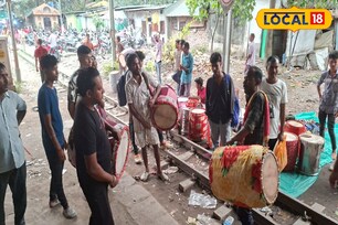 যাদের ঢাকের তালে মুখরিত হয় পুজো মণ্ডপ, দোলে ওঠে মন, সেই ঢাকিরাই কেন উৎসব থেকে বঞ্চিত!