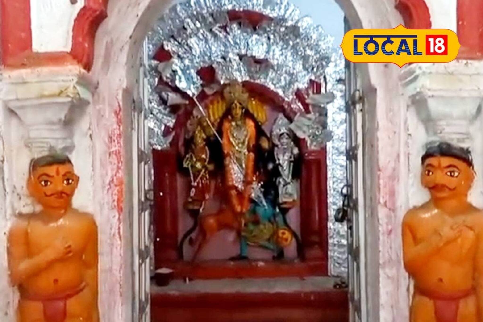 সখীদের নিয়ে দুর্গারূপে পূজিতা হন মা সর্বমঙ্গলা! লালগড়ের এই পুজোর ইতিহাস গায়ে কাঁটা দেয়