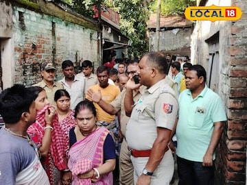 ঘটনাস্থলে নাদনঘাট থানার পুলিশ