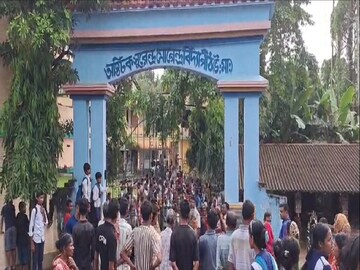 চটে গেলেন ইংরেজির স্যার