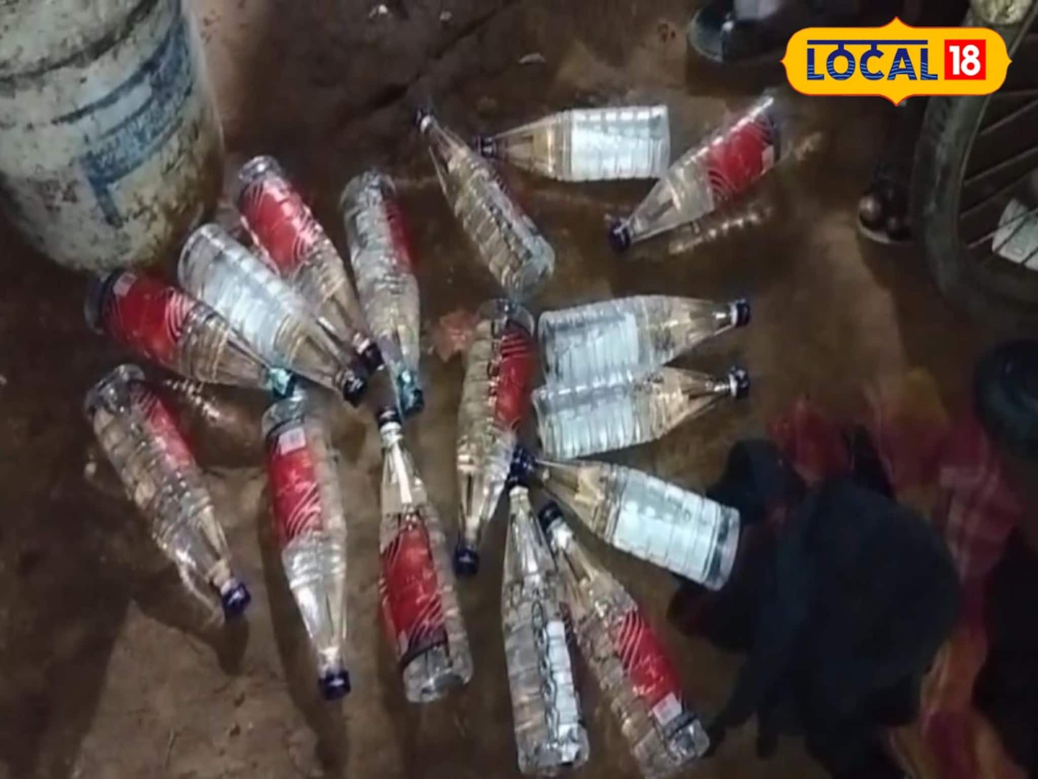 রাতের অন্ধকারে মদের দোকানে হামলা! বোতল ভাঙচুর! পটাশপুরে হচ্ছে টা কী?