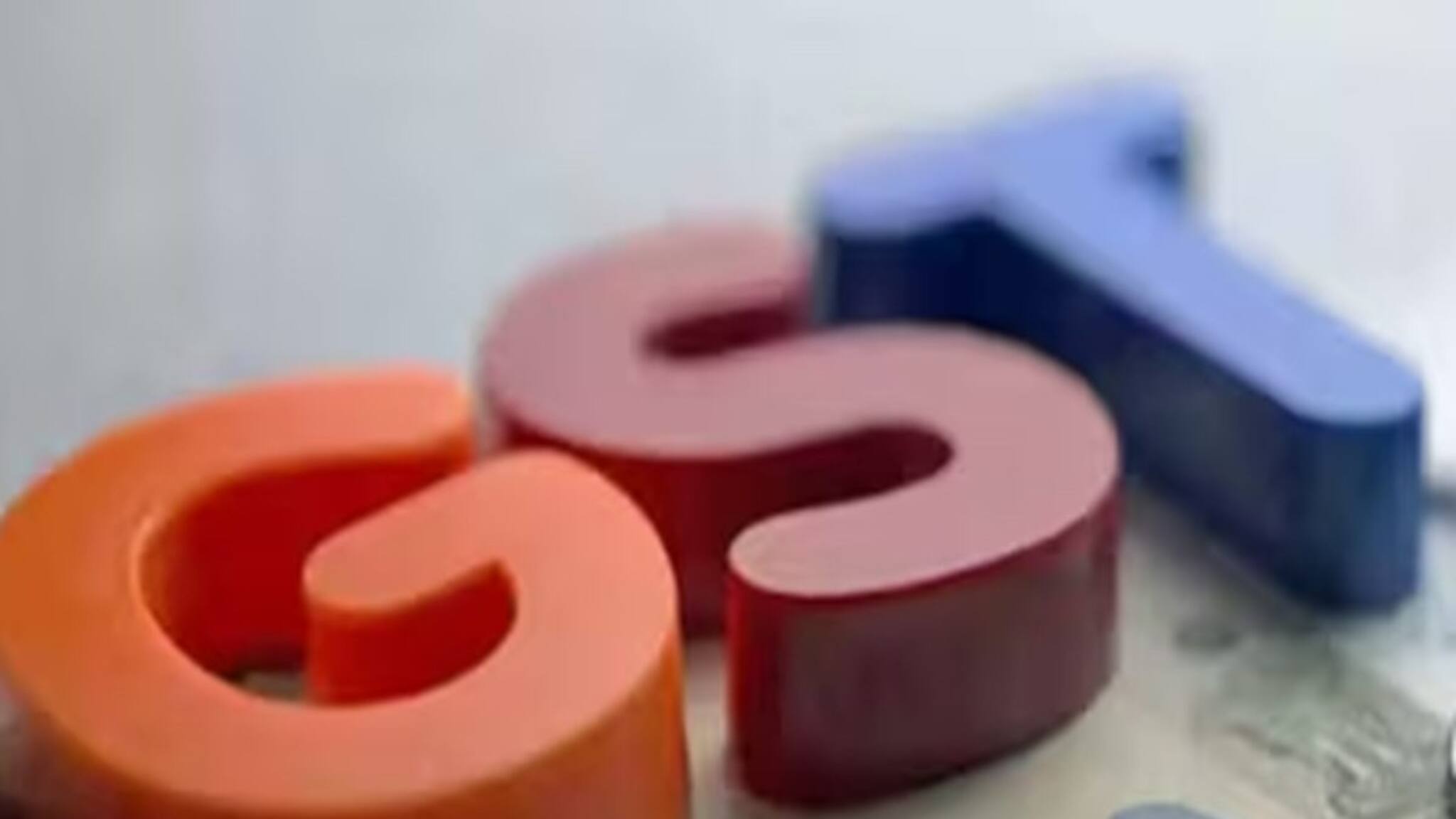 GST Reduce: নতুন GST, ছোট গাড়ি, বাইকের ক্রেতাদের জন্য সুখবর! পকেটে চাপ বাড়বে কোন গাড়ি কিনলে? জেনে নিন