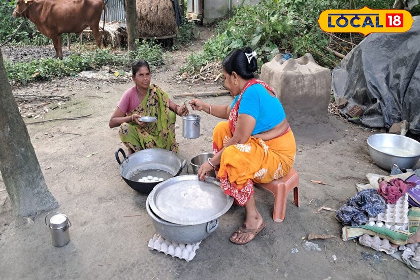 স্থানীয় সূত্রে খবর, পূর্বস্থলী-২ ব্লকের কালেখাঁতলা-১ পঞ্চায়েতের রায়পাড়ার ২০৭ নম্বর অঙ্গনওয়াড়ি কেন্দ্রের কোনও ভবন নেই। বাঁশবাগানের পাশেই খোলা জায়গায় প্রসূতি মা ও শিশুদের জন্য রান্না হয়। বৃষ্টি এলে পাঠদান একেবারেই বন্ধ হয়ে যায়। তবে খাবার পরিবেশন কোনওভাবে চলতে থাকে। কিন্তু সেই রান্না হয় অস্বাস্থ্যকর পরিবেশে। পাশে ছাগল, মুরগি ঘুরে বেড়ায়। অনেকের মনে হয় যেন পিকনিক চলছে, অথচ বাস্তবে চলছে শিশুদের শিক্ষা ও পুষ্টির লড়াই। (ছবি ও তথ্যঃ বনোয়ারীলাল চৌধুরী)