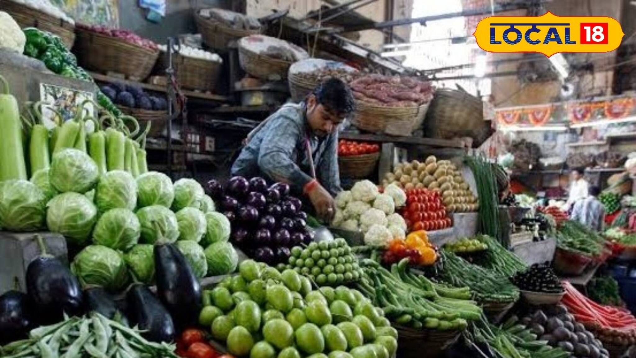 পুজোর মুখে পুড়ছে পকেট! সবজির দামে আগুন, নাজেহাল বঙ্গবাসী! কত যাচ্ছে কীসের রেট?