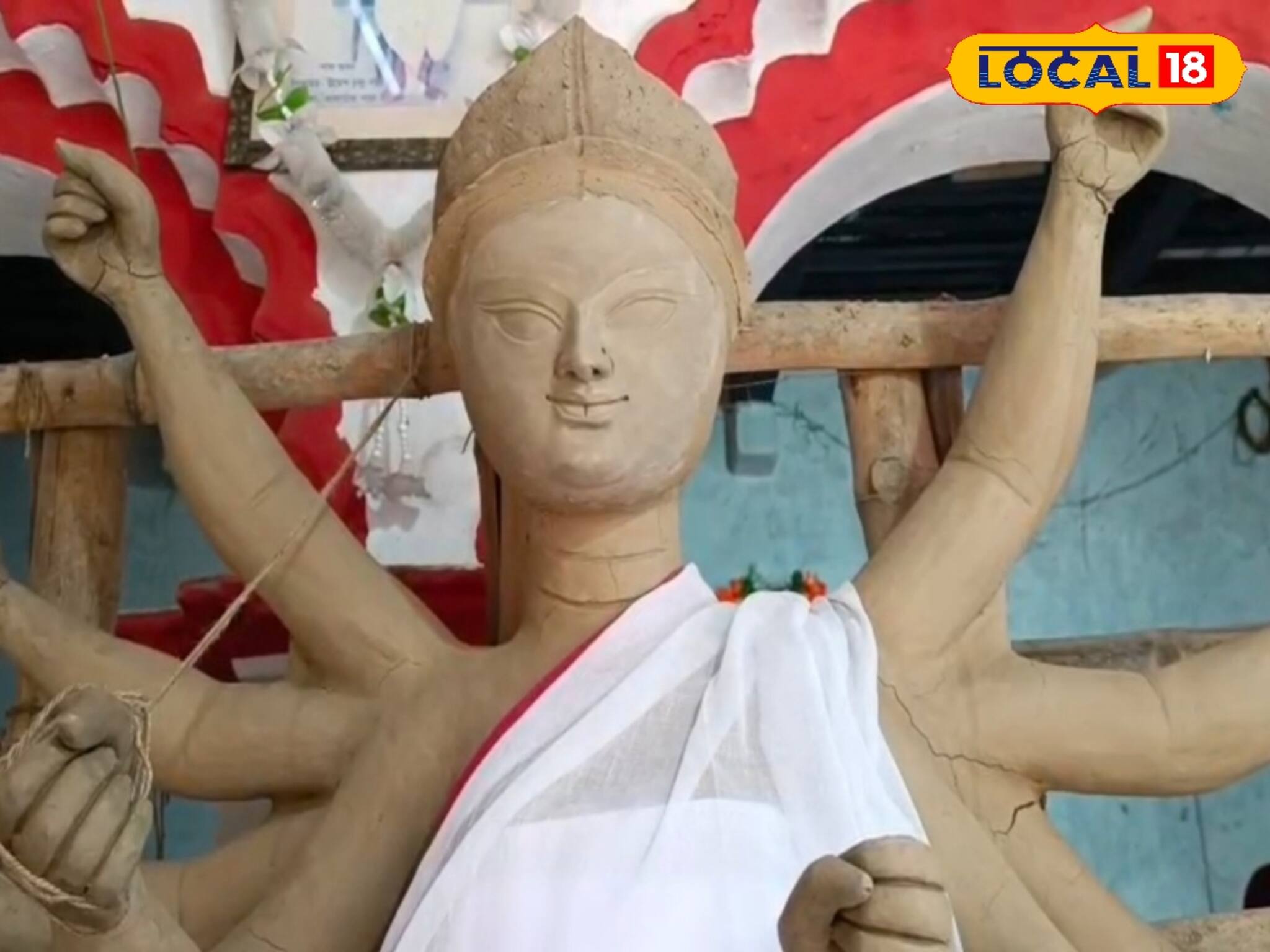 Traditional Durga Puja: স্বপ্নাদেশ থেকেই শুরু পুজো, ৩০০ বছর পেরিয়েছে বারুইপুরের পাল বাড়ির দুর্গাপুজো