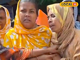 পথ দুর্ঘটনায় মৃত্যুর পর কান্নায় ভেঙে পড়েছেন পরিবার