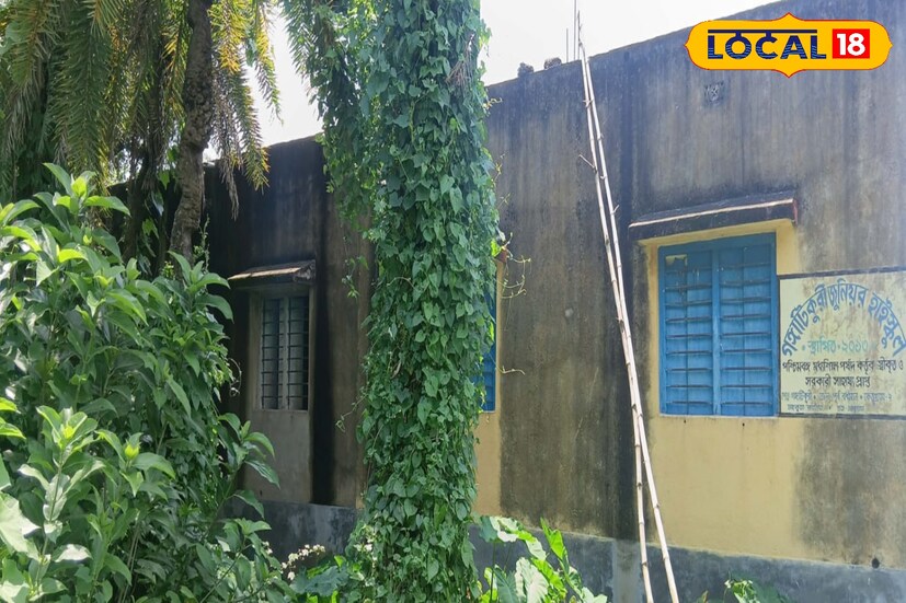 তবে শুরু থেকেই স্থায়ী শিক্ষক না থাকায় অভিভাবকদের অনেকেই অনীহা প্রকাশ করেন। তাঁদের সন্তানদের অতিথি শিক্ষকের কাছে পড়াতে না চেয়ে ক্রমে অন্য স্কুলে ভর্তি করাতে থাকেন। ফলস্বরূপ পড়ুয়ার সংখ্যা ধীরে ধীরে কমতে থাকে। অভিভাবকরা বারবার স্থায়ী শিক্ষক নিয়োগের দাবি জানালেও প্রশাসনের পক্ষ থেকে সাড়া মেলেনি। অবশেষে ২০২৩ সালে পড়ুয়ার সংখ্যা শূন্য হয়ে যায়। তথ্য ও ছবি বনোয়ারীলাল চৌধুরী