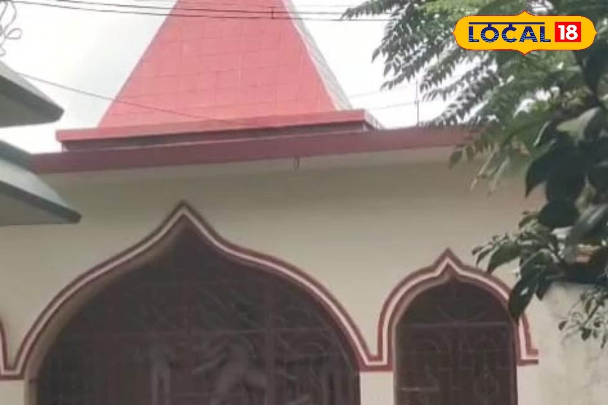 আরতি প্রতিযোগিতায় মাতামাতি, আলিপুরদুয়ারের গাঙ্গুলি বাড়ির পুজোয় অন্য মেজাজ
