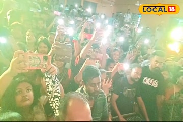 বারাসত গভর্নমেন্ট কলেজে হঠাৎ ডাকাতদলের হানা! ভয় না পেয়ে, আনন্দে মাতলেন সকলে! কেন? বারাসত গভর্নমেন্ট কলেজে হঠাৎ ডাকাতদলের হানা! ভয় না পেয়ে, আনন্দে মাতলেন সকলে! কেন?