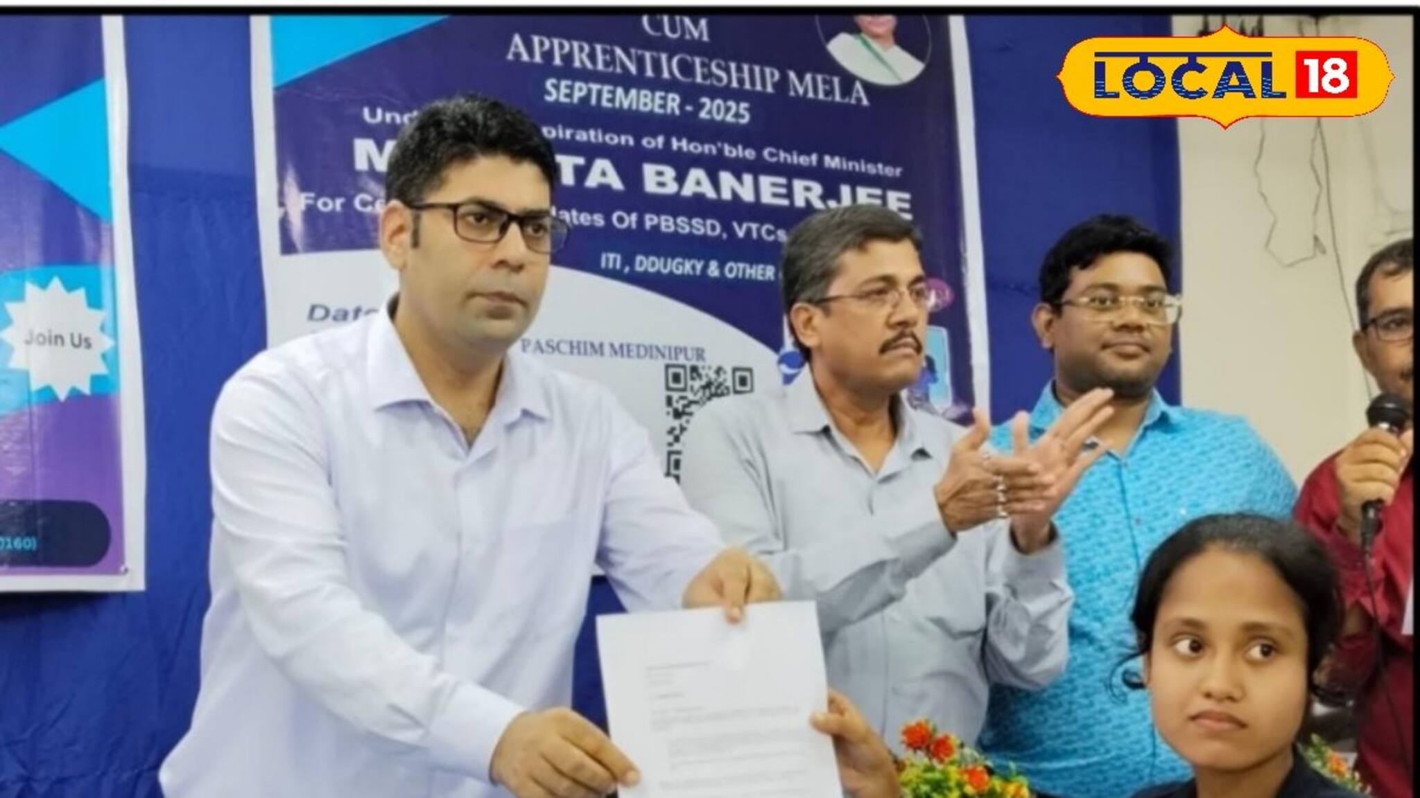 পুজোর আগে জেলায় খুশির মেজাজ, উৎকর্ষ বাংলার উদ্যোগে চাকরি পেলেন ৩০০-র বেশি