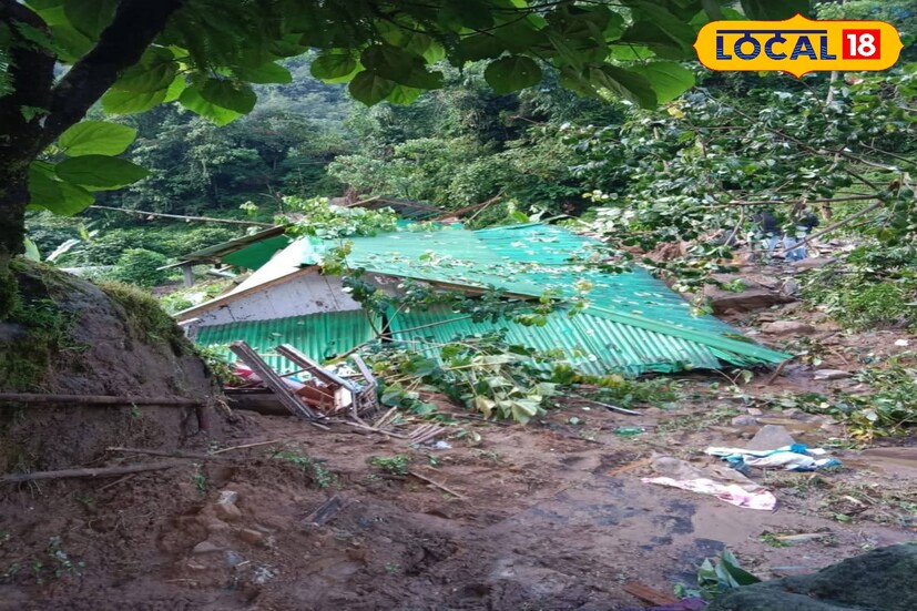 সিকিম, ঋত্বিক ভট্টাচার্য : টানা বৃষ্টিপাতের জেরে ভয়াবহ ভূমিধস আঘাত হানল পশ্চিম সিকিমের ইয়াংথাং বিধানসভা কেন্দ্রের অন্তর্গত আপার রিম্বি গ্রামে। মধ্যরাতে ঘটে যাওয়া এই বিপর্যয়ে একই পরিবারের তিন জন সহ মোট চার জনের মৃত্যু হয়েছে। গুরুতর আহত হয়েছেন এক মহিলা।