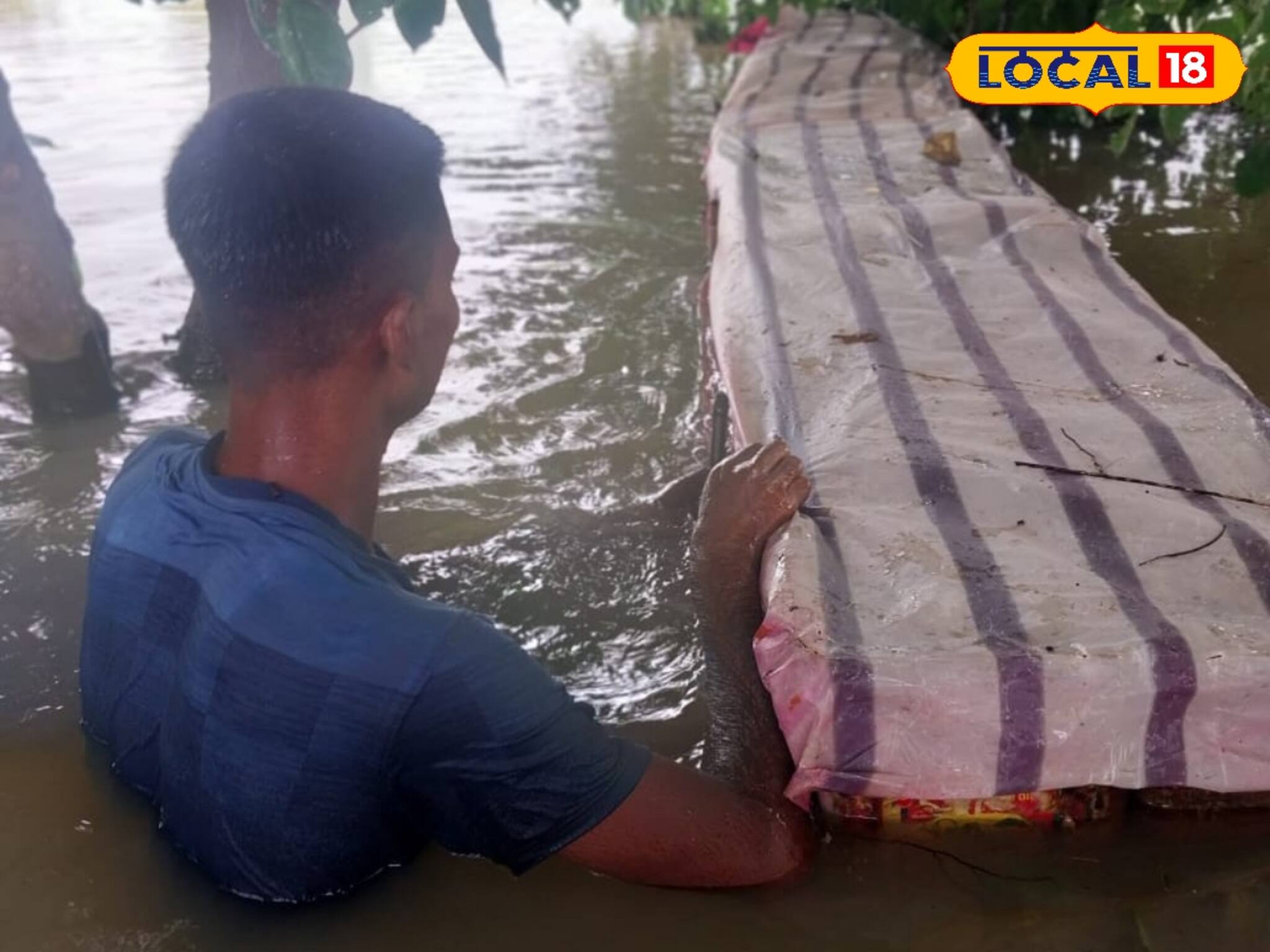 পূর্ব বর্ধমানে নদীর তলায় গোপন ‘চোলাই সেতু’, স্তম্ভিত আবগারি দফতর