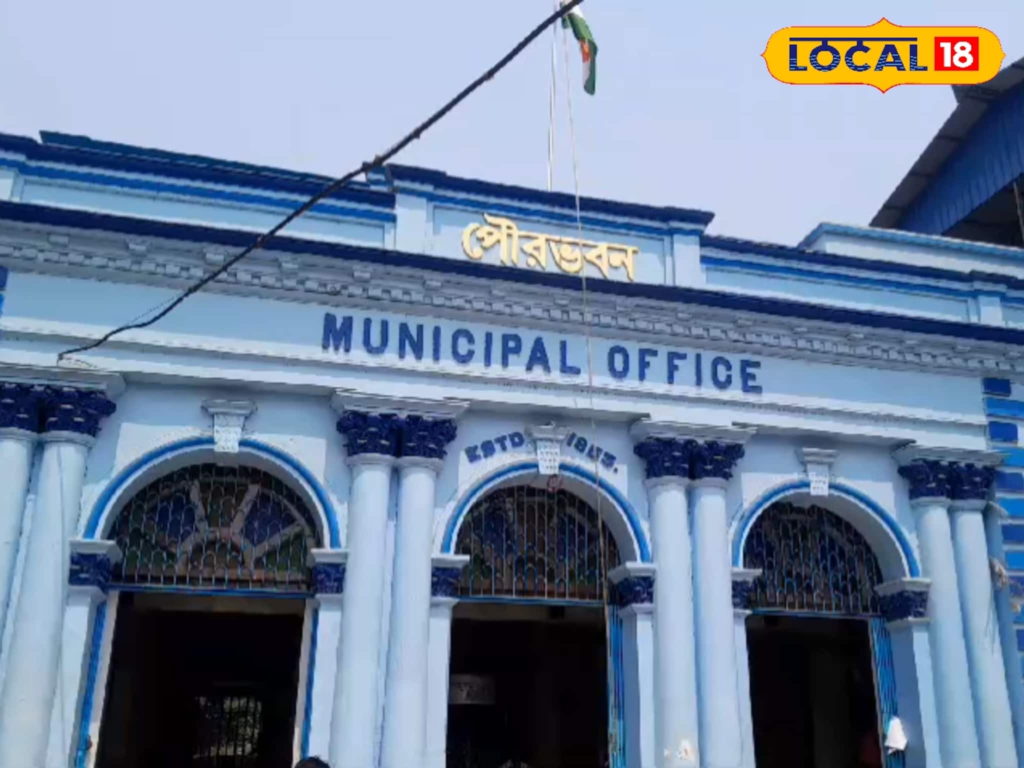 এ বার সব দোকানের নাম বাংলায় লিখতেই হবে হোর্ডিংয়ে! বড় সিদ্ধান্ত শান্তিপুর পুরসভার