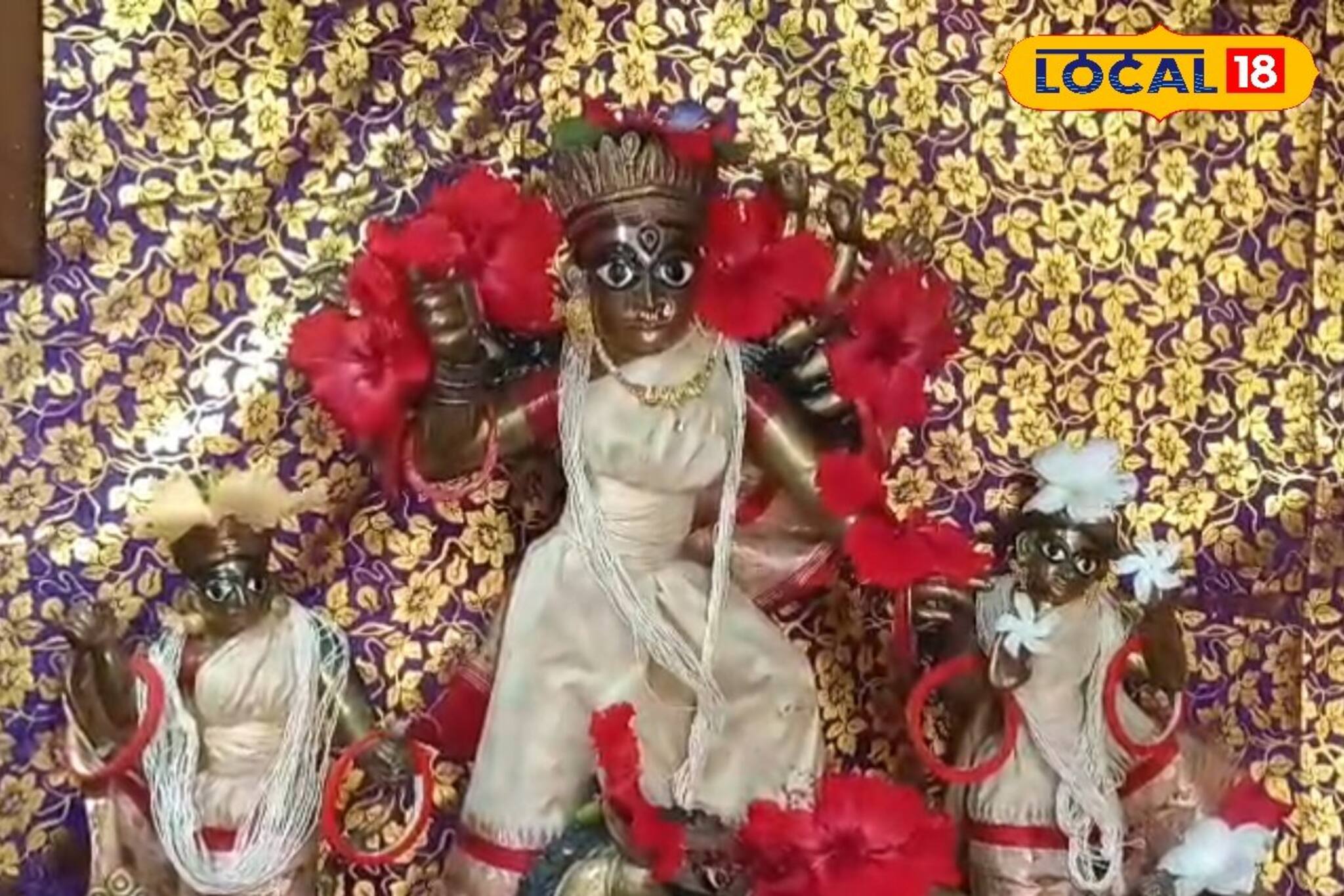 আড়ম্বরে ভাটা পড়লেও কমেনি জৌলুস, সাবেক পরিবারে পূজিতা অষ্টধাতুর প্রাচীন রাজ রাজেশ্বরী