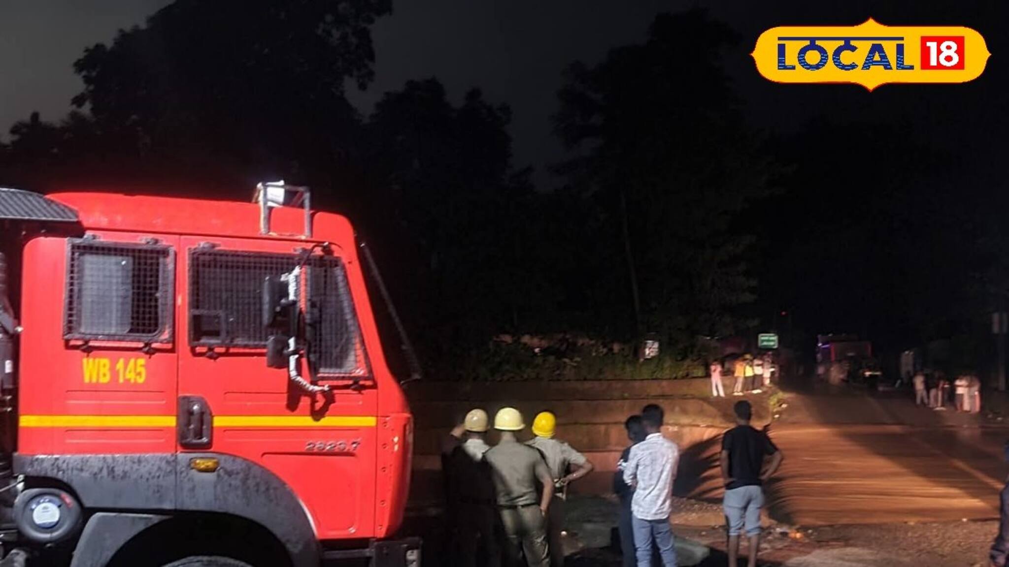 গভীর রাতে হঠাৎ বাঙরি নদীতে হড়পা বান, সঙ্গে জুড়ল দাউদাউ করে আগুন! বিপর্যস্ত টোটোপাড়া