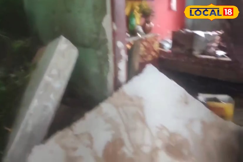 *রিম্বিক-লোধোমা সমষ্টির অন্তর্গত আপার লিঙ্গসেবুং এলাকার এক বাসিন্দার বাড়িতে গত রাত সাড়ে ন’টা নাগাদ ধস নেমে রান্নাঘরের অংশ সম্পূর্ণ ক্ষতিগ্রস্ত হয়েছে। যদিও বড় কোনও প্রাণহানি ঘটেনি। পরিবারটি রাতেই বাড়ি ছেড়ে অন্যত্র চলে গিয়েছে। লাগাতার বৃষ্টি অব্যাহত থাকায় বাড়িটি সম্পূর্ণ ভেঙে পড়ার আশঙ্কা রয়েছে।