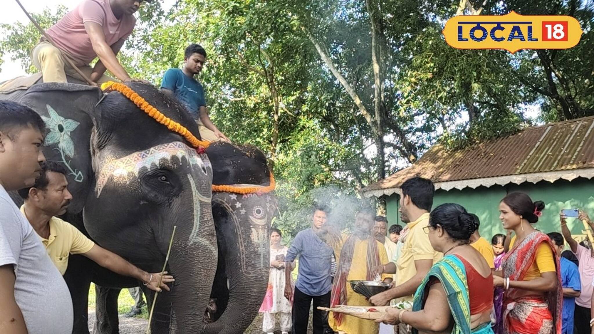 বিশ্বকর্মার আরাধনায় এখানে পুজো পায় চম্পা-ফাল্গুনী-রাজা-মতিরা! বাংলায় হাতি পুজো কোথায় হয়?