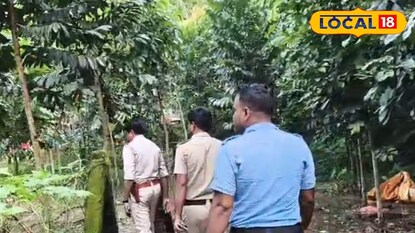 ঘটনাস্থলে পুলিশ ঘটনাস্থলে পুলিশ