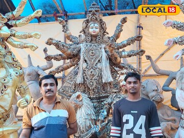 বাঁশ দিয়ে অপূর্ব অলংকরণ! প্রতিমা শিল্পীর মুন্সিয়ানা দেখলে অবাক হবেন…চোখ ফেরানো যাবে না