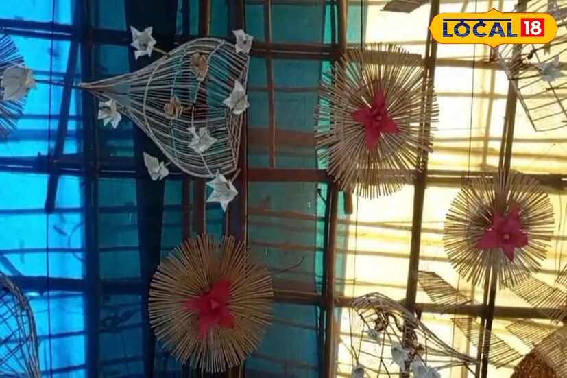 উদ্যোক্তাদের দাবি, রাতের অন্ধকার দূর করতে যেভাবে আলো প্রয়োজন হয়, তেমনই সমাজের অন্ধকার দূর করতে প্রয়োজন জ্ঞানের আলো। দর্শনার্থীদের কাছে সেই প্রতীকী বার্তাই পৌঁছে দিতে চাইছে বাণীতীর্থ ক্লাব। 