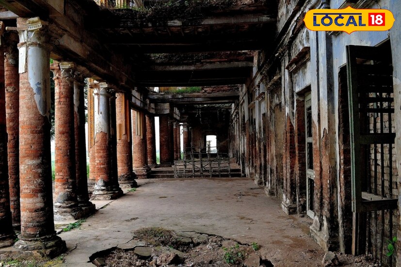 জরাজীর্ণ কঙ্কালসার নিমতিতার রাজবাড়ি যেন কোনও ক্রমে দাঁড়িয়ে রয়েছে জানা-অজানা ইতিহাসের নানা সাক্ষী নিয়ে। একসময় বাংলা নাটকের আঁতুড়ঘর ছিল এই রাজবাড়ি। সংস্কৃতির সঙ্গে এই রাজবাড়ির যোগও দীর্ঘদিনের। স্বাধীনতা আন্দোলনেও প্রভাব ছিল এই রাজবাড়ির। এই বাড়িতে রাত কাটিয়েছেন কাজী নজরুল ইসলাম। ক্ষিরোদ প্রসাদ বিদ্যাবিনোদ, শিশির কুমার ভাদুড়ীর নাটক মঞ্চস্থ হত এখানে।