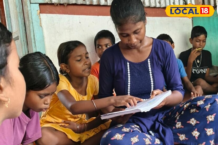 তাদের কাছে কুসুম দিদি শিক্ষক নয়, মা দুর্গা। কুসুম ময়নাগুড়ি কলেজের দ্বিতীয় বর্ষের ছাত্রী। বনবস্তির ২০টি ঘরের মধ্যে কুসুমই একমাত্র মেয়ে, যিনি কিনা কলেজে পড়ছেন।