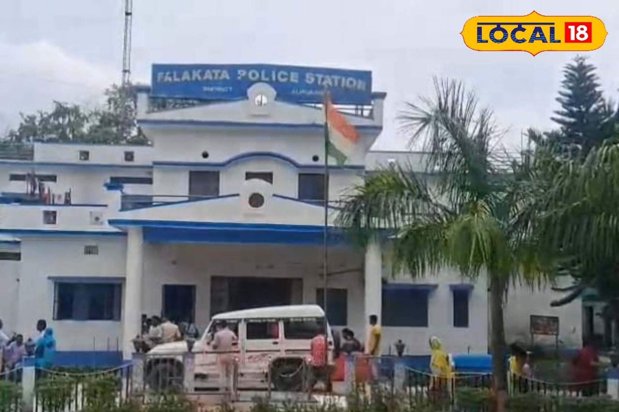 পুরো সিনেমা! বাথরুম যাবে বলে ফালাকাটা থানায় এ কী কাণ্ড মহিলা আসামীর? ঘাম ছুটছে পুলিশের