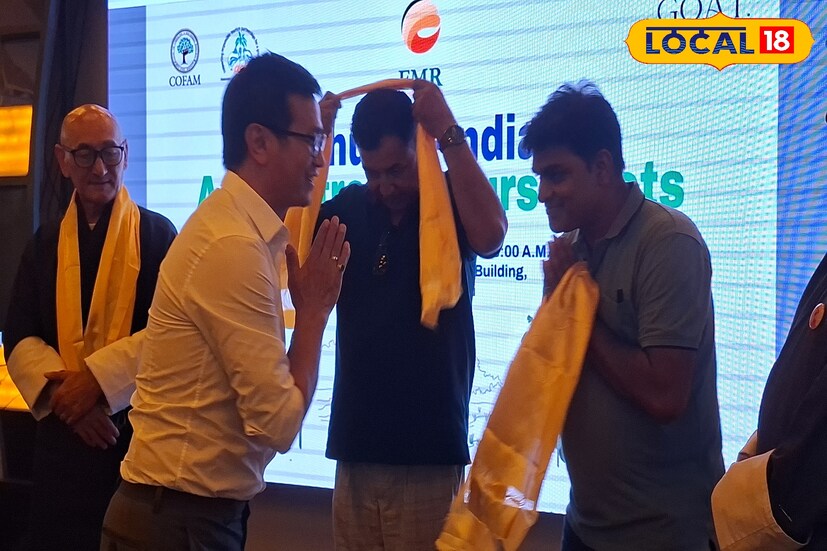 শিলিগুড়ির এই মিলনমেলা যেন শুধু কৃষি বা পর্যটন নয়—বরং এক নতুন সীমান্তহীন বন্ধুত্বের গল্প বলল তিন প্রতিবেশী দেশের। (ছবি ও তথ্য : ঋত্বিক ভট্টাচার্য)।