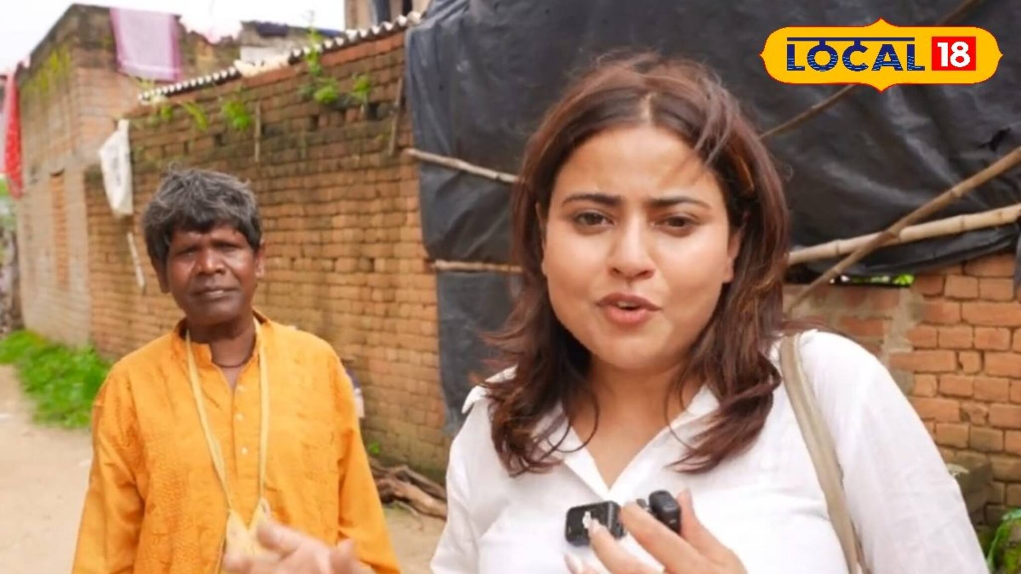 বীরভূমে কাঁচা বাদাম খ্যাত ভুবনের বাড়িতে ইউটিউবার নিসু,দিল্লি থেকে হাজির কনটেন্ট ক্রিয়েটর