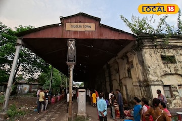 যাদের ঢাকের তালে মুখরিত হয় পুজো মণ্ডপ, দোলে ওঠে মন, সেই ঢাকিরাই কেন উৎসব থেকে বঞ্চিত! যাদের ঢাকের তালে মুখরিত হয় পুজো মণ্ডপ, দোলে ওঠে মন, সেই ঢাকিরাই কেন উৎসব থেকে বঞ্চিত!
