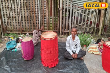 ডিজের আওয়াজে ম্লান ঢাকের তাল! বায়না না পেয়ে বাড়ি ফিরলেন ঢাকিরা