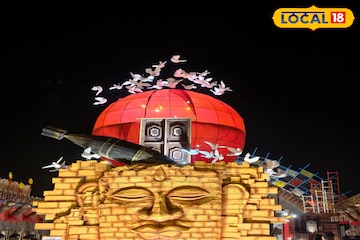 Durga Puja 2025: ঝাড়গ্রামের ৪ পুজো মণ্ডপ, যেখানে পা রাখলে পাবেন আলাদা বার্তা! Durga Puja 2025: ঝাড়গ্রামের ৪ পুজো মণ্ডপ, যেখানে পা রাখলে পাবেন আলাদা বার্তা!