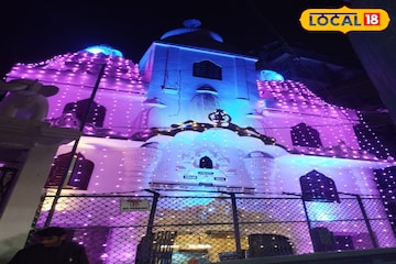দার্জিলিংয়ে দুর্গাপুজোয় আলাদা মাত্রা এনে দিলেন 'ওঁরা'! 'আগে কখনও দেখেনি' বলছেন সবাই দার্জিলিংয়ে দুর্গাপুজোয় আলাদা মাত্রা এনে দিলেন 'ওঁরা'! 'আগে কখনও দেখেনি' বলছেন সবাই