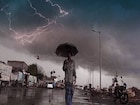দু'ঘণ্টার মধ্যে কলকাতা-সহ ৪ জেলায় বজ্রবিদ্যুৎ-সহ ঝড়-বৃষ্টির হলুদ সতর্কতা জারি, সাবধান!