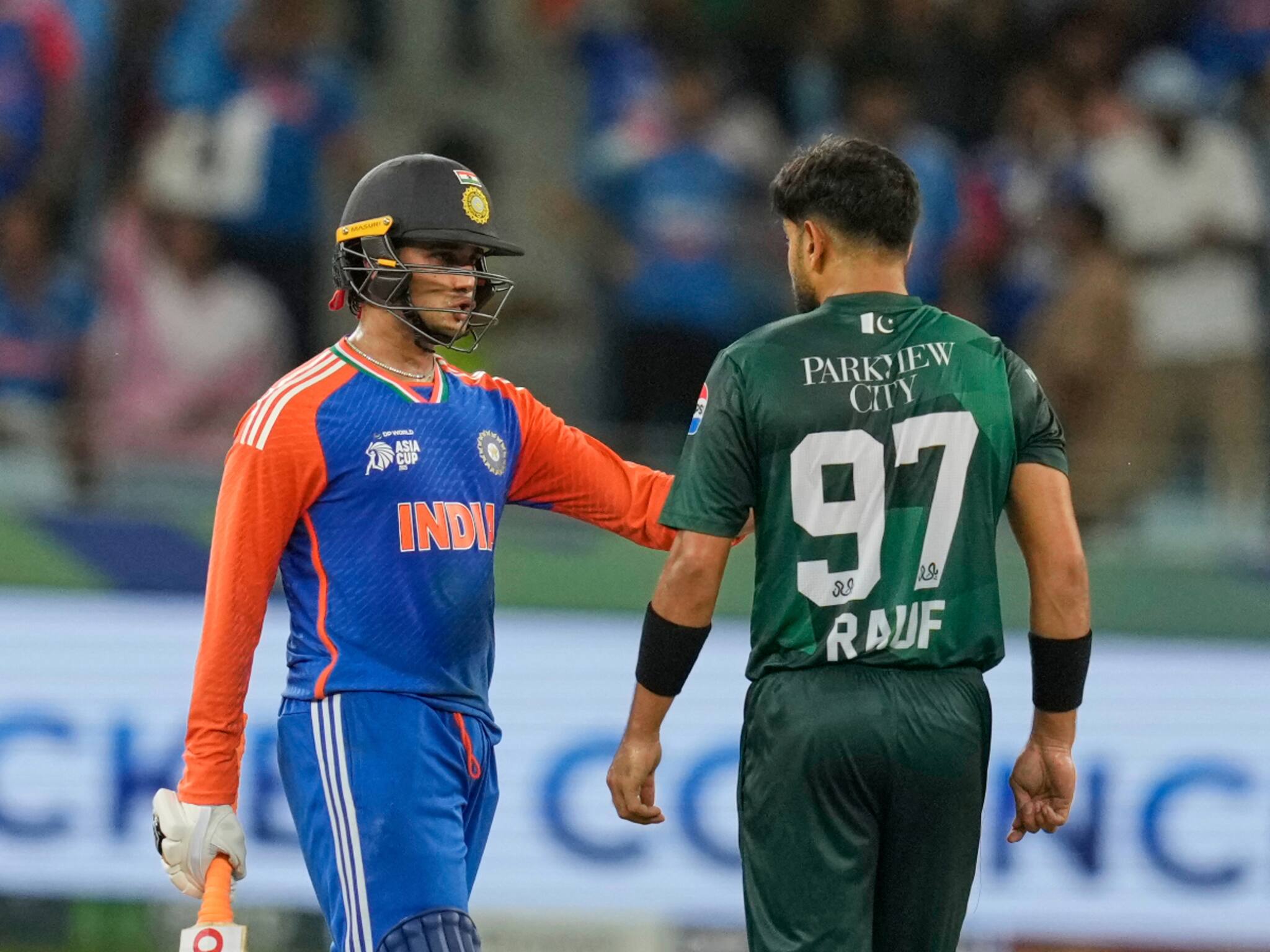 IND vs PAK: ভারতের ব্যাটিং ঝড়ে খড়কুটোর মত উড়ে গেল পাকিস্তান! ৬ উইকেটে জয় টিম ইন্ডিয়ার