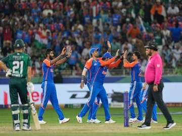 পাকিস্তান অল-আউট ১৪৬ রানে (Photo: AP)